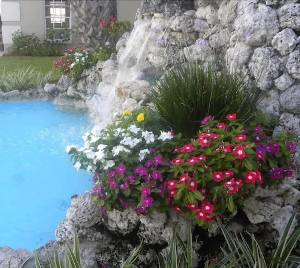 Travelodge By Wyndham Venice 2*