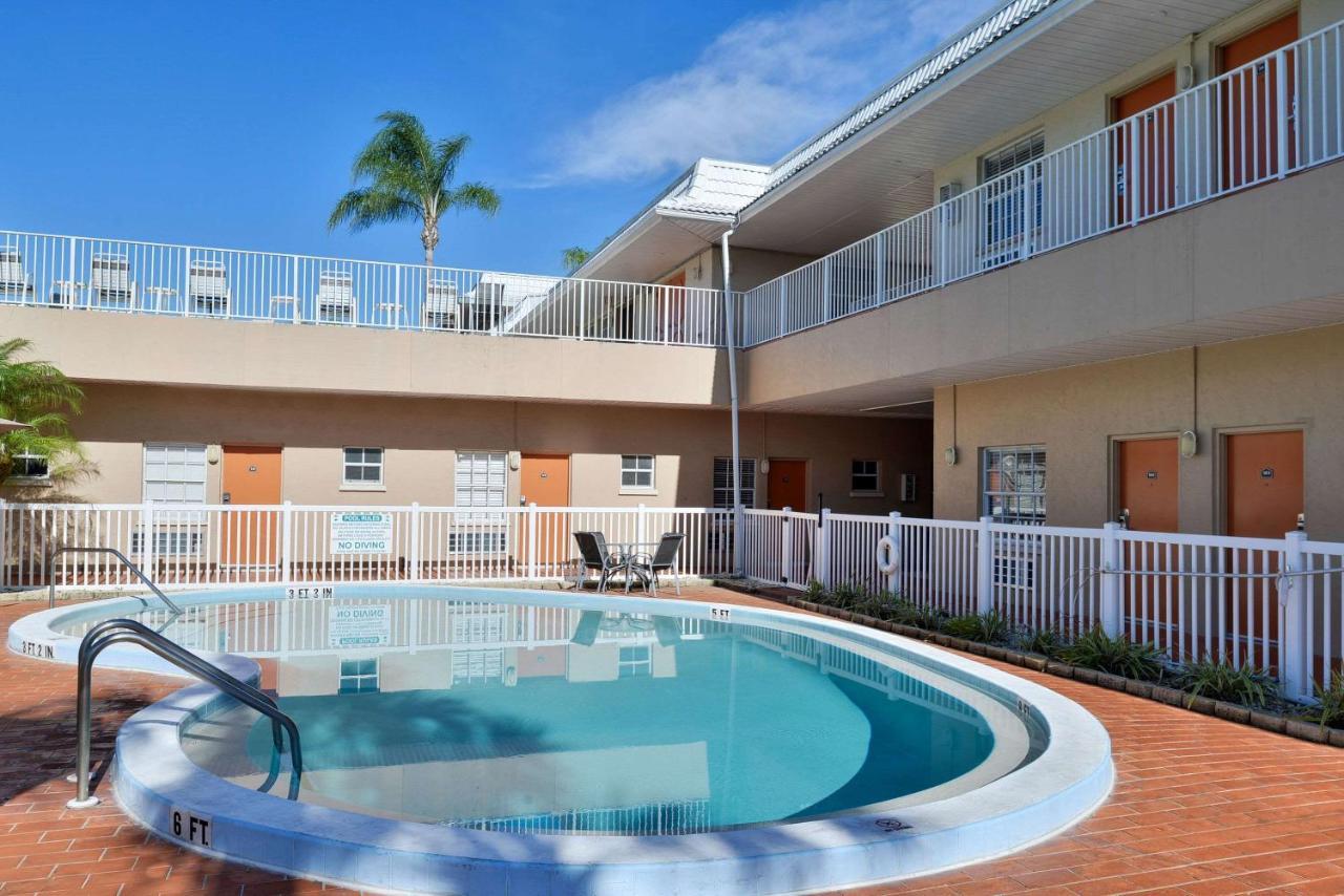 Motel Travelodge By Wyndham Venice Venice Gardens