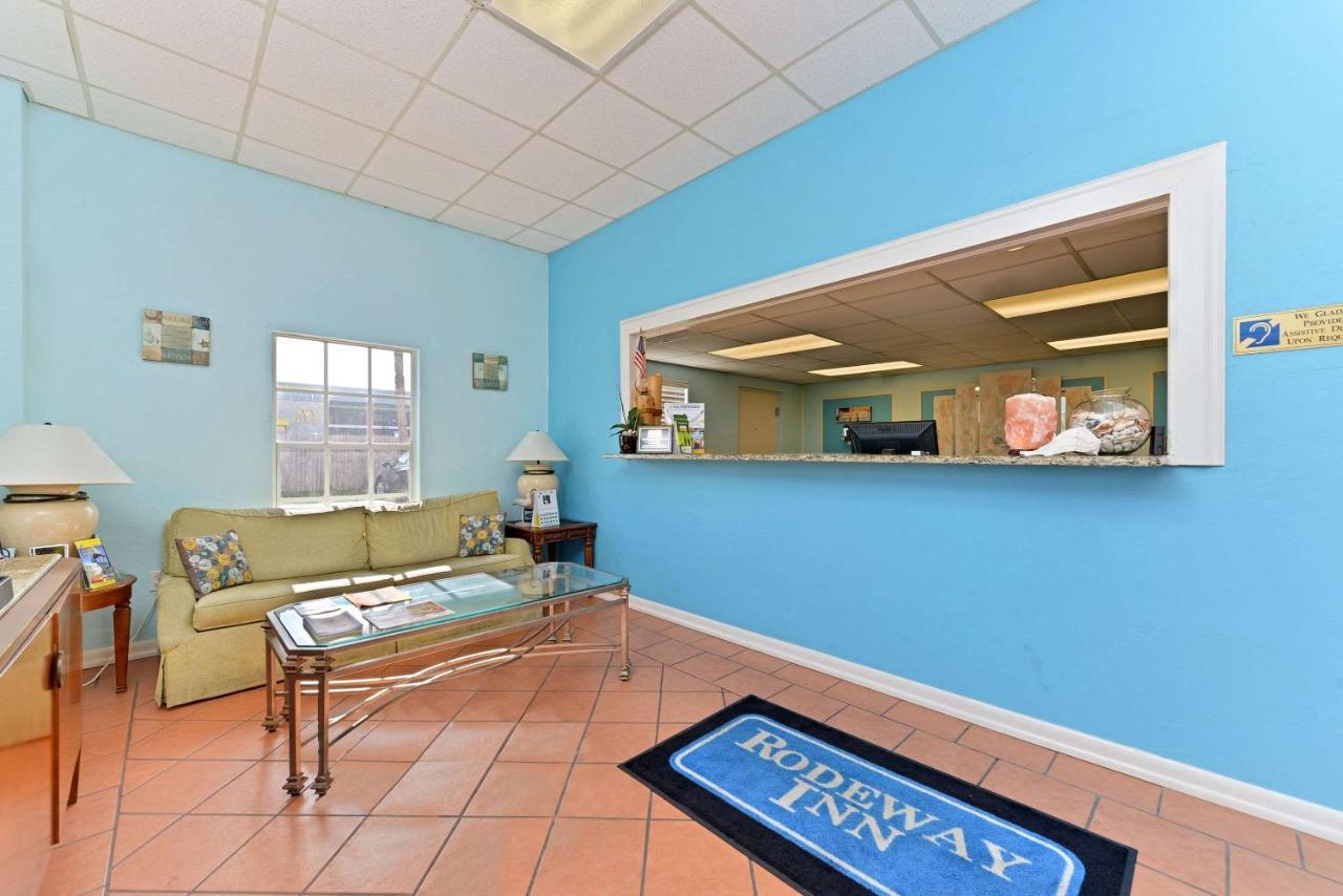 Travelodge By Wyndham Venice Venice Gardens